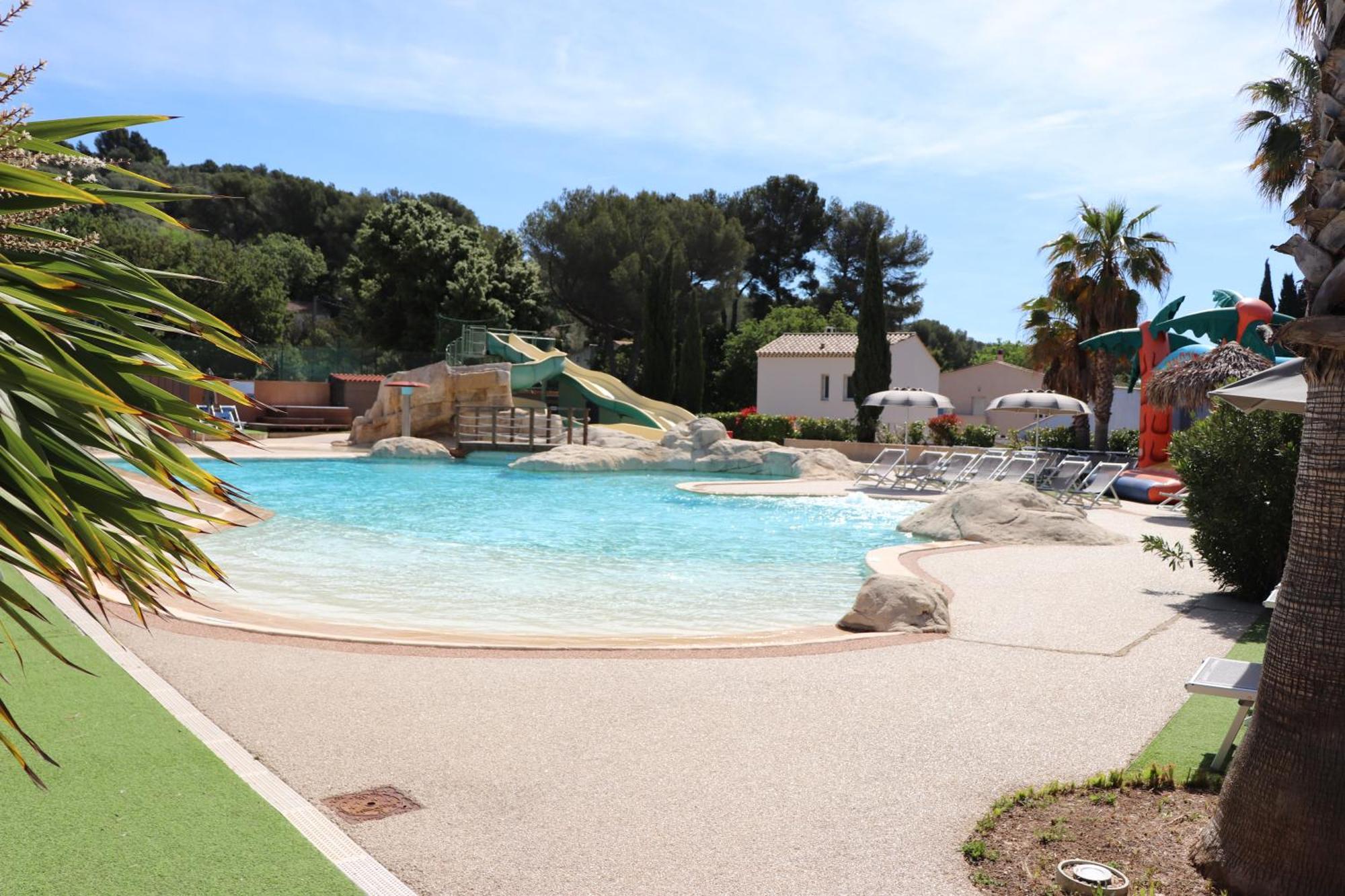 Mas De Pierredon Camping